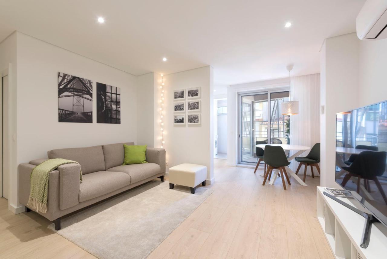 Heart Of D. Pedro Apartments III ปอร์โต ภายนอก รูปภาพ